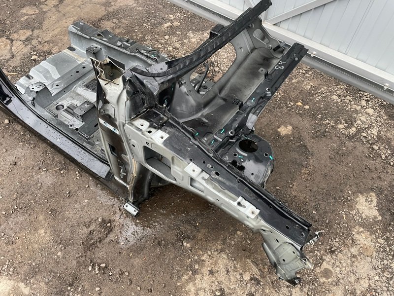 Порог со стойкой правый, 40000 рублей, Москва