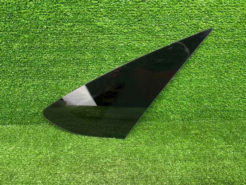 Стекло глухое зад. правое, 1000 рублей, Москва