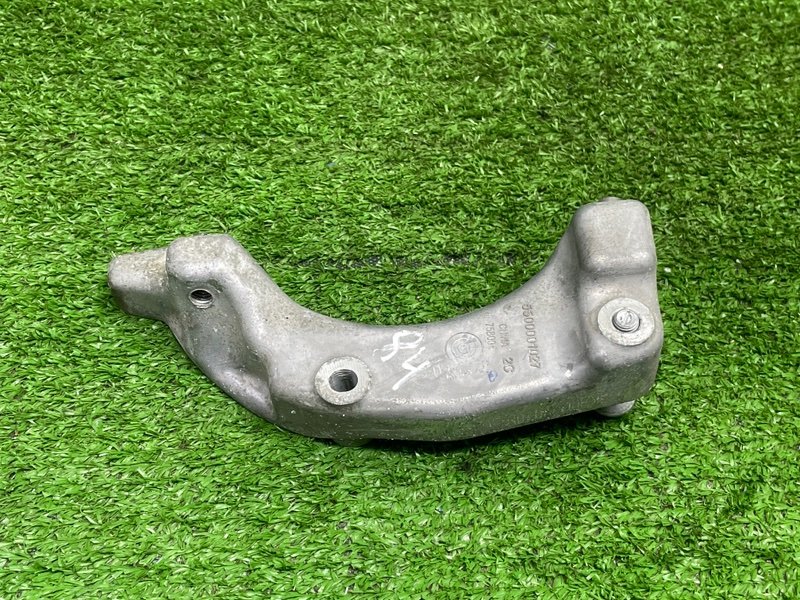 Кронштейн компрессора кондиционера, 2000 рублей, Москва