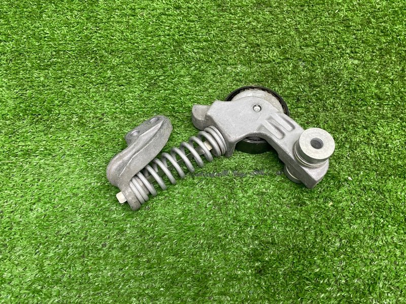 Ролик-натяжитель, 2000 рублей, Москва