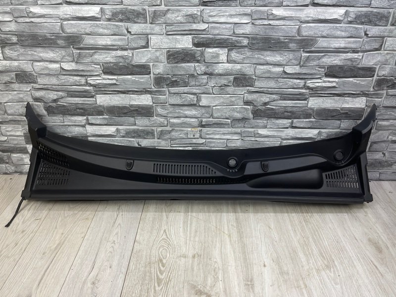 Планка под лобовое стекло, 7000 рублей, Москва