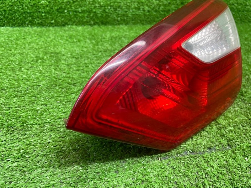 Фонарь задний правый, 7000 рублей, Москва