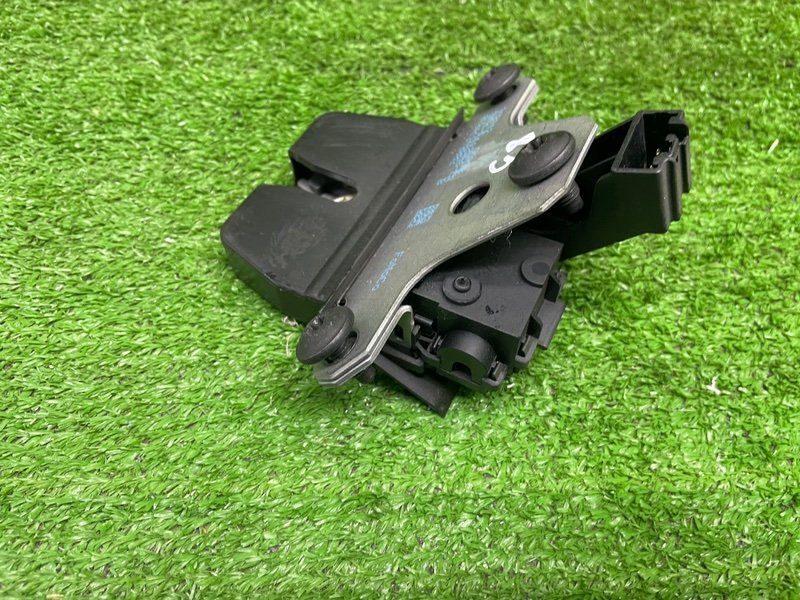 Замок багажника, 2100 рублей, Москва