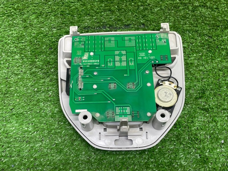 Плафон салонный, 1600 рублей, Москва