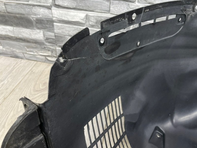 Подкрылок, 5000 рублей, Москва