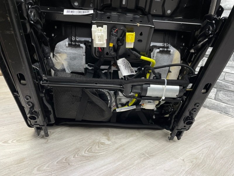 Сиденье переднее правое, 40000 рублей, Москва