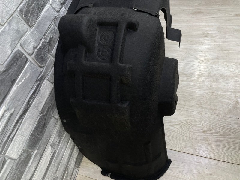 Подкрылок, 5000 рублей, Москва