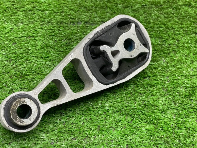 Опора двигателя, 1000 рублей, Москва