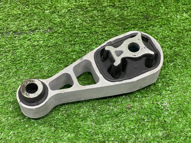 Опора двигателя, 1000 рублей, Москва