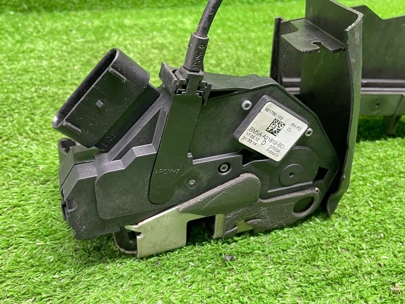 Замок двери передней правой, 1450 рублей, Москва