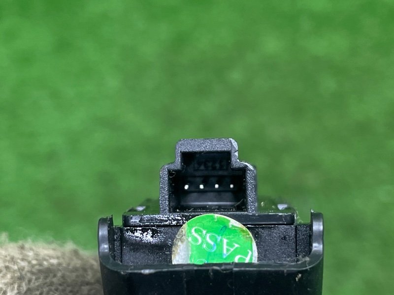 Кнопка открывания багажника, 2000 рублей, Москва