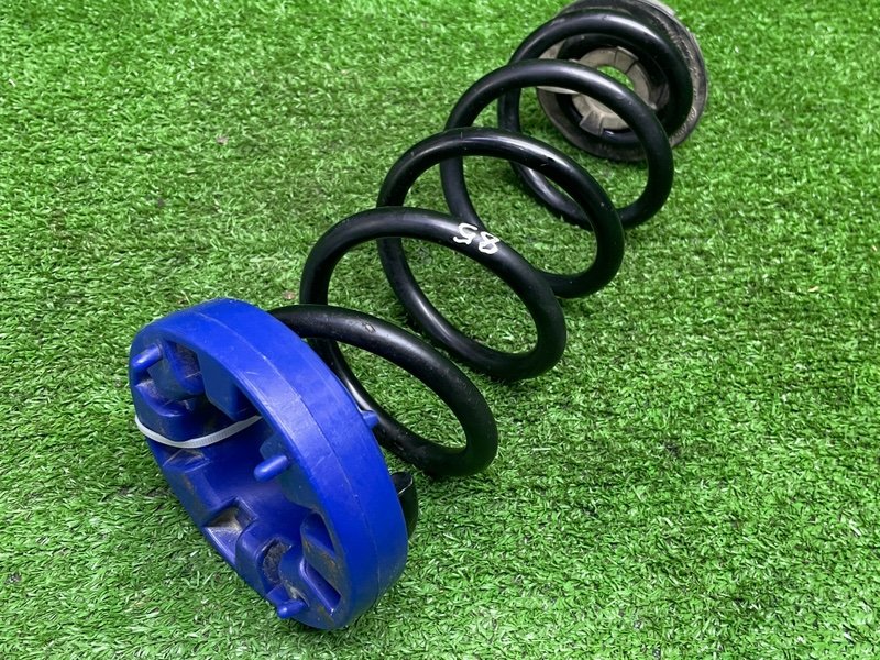 Пружина задняя, 1200 рублей, Москва