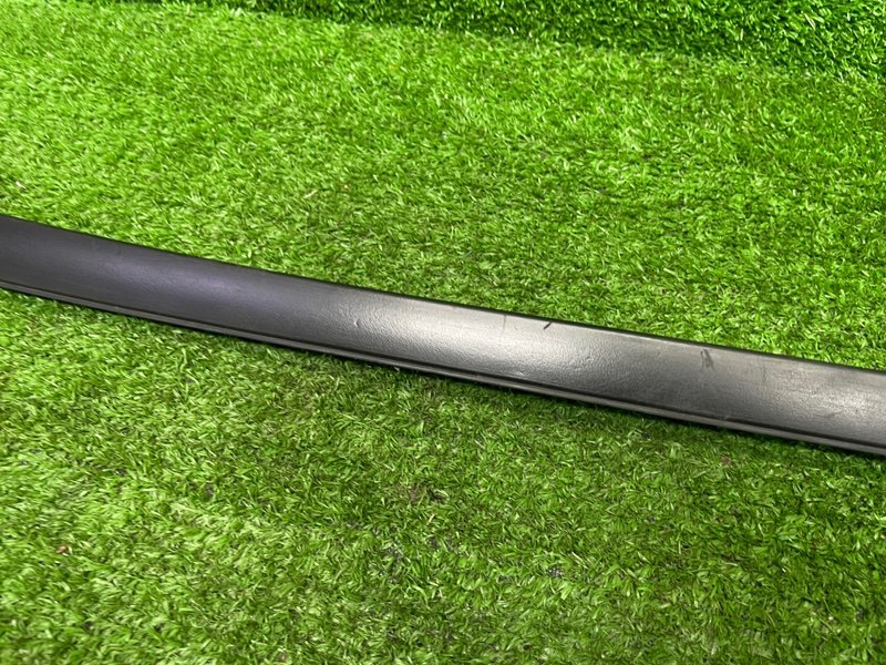 Молдинг лобового стекла, 2100 рублей, Москва