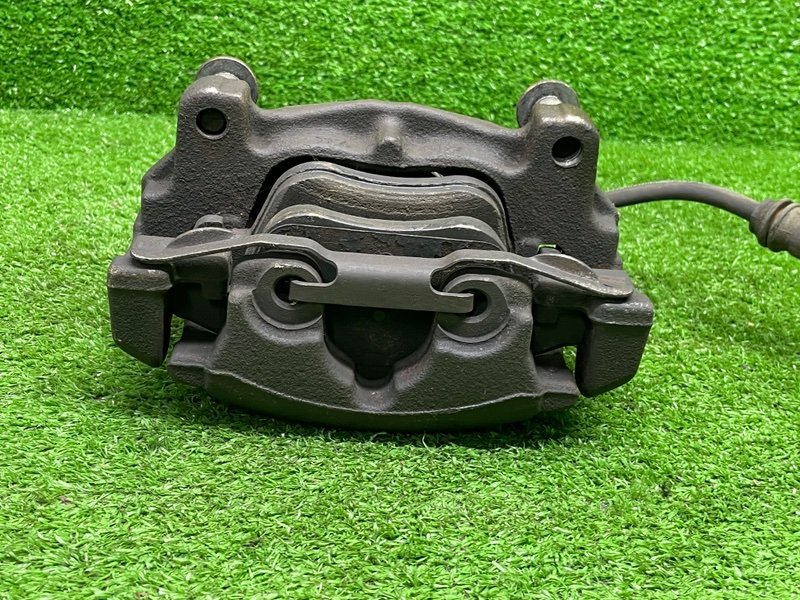 Суппорт тормозной передний правый, 2000 рублей, Москва