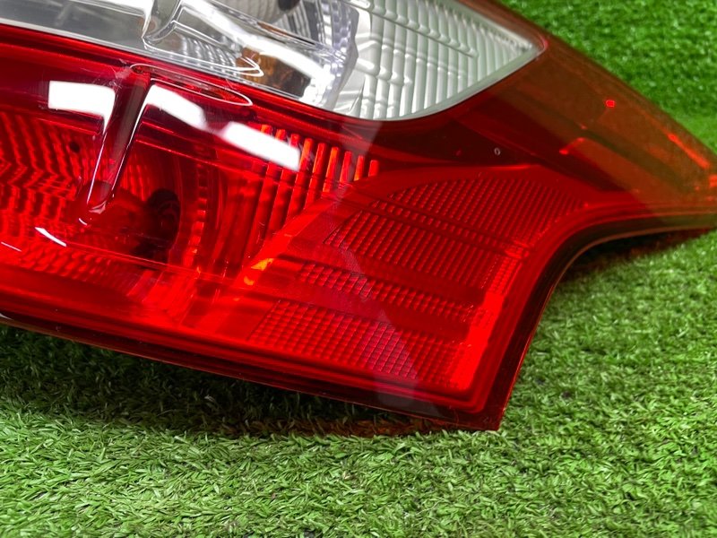 Фонарь задний правый, 7000 рублей, Москва