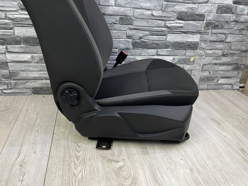 Сиденье переднее правое, 7000 рублей, Москва