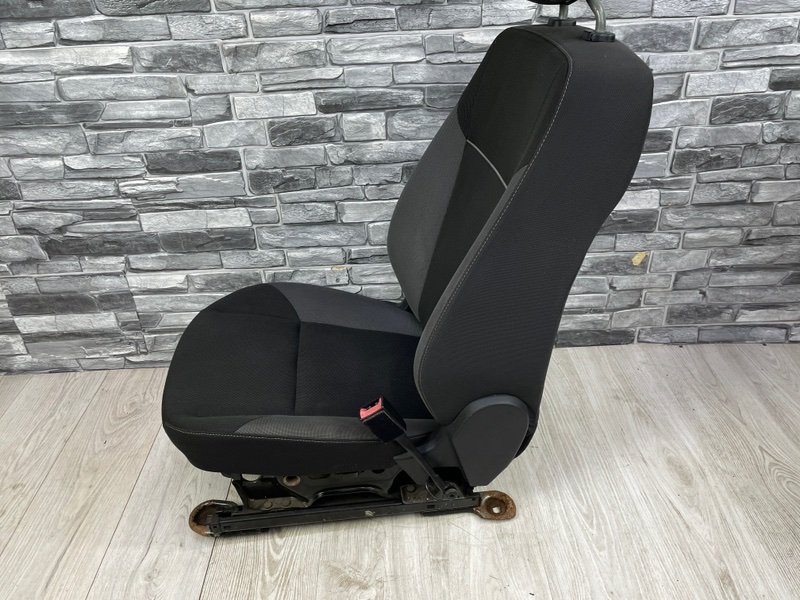 Сиденье переднее правое, 7000 рублей, Москва