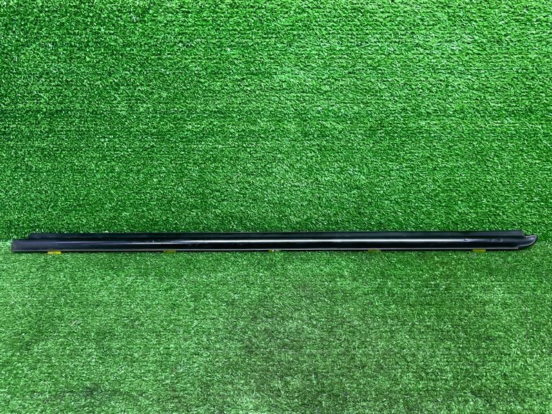 Молдинг стекла, 1000 рублей, Москва