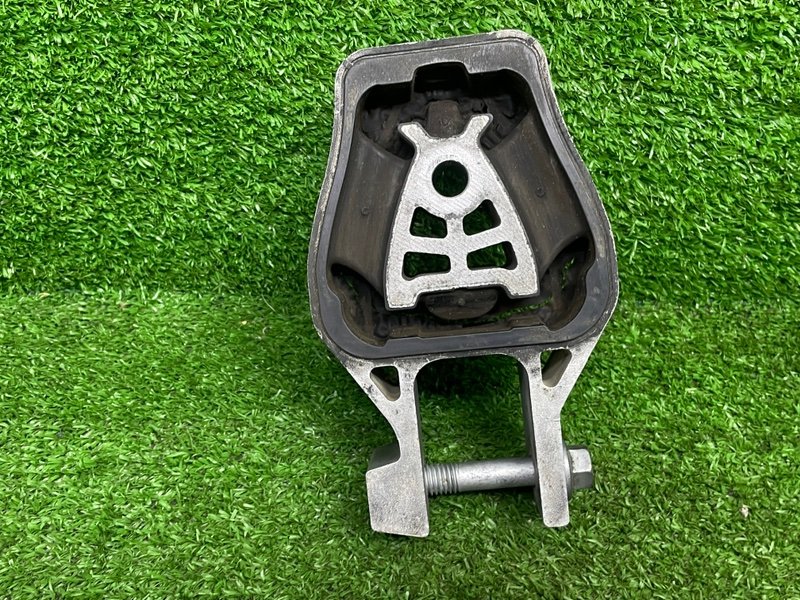 Опора двигателя, 2500 рублей, Москва