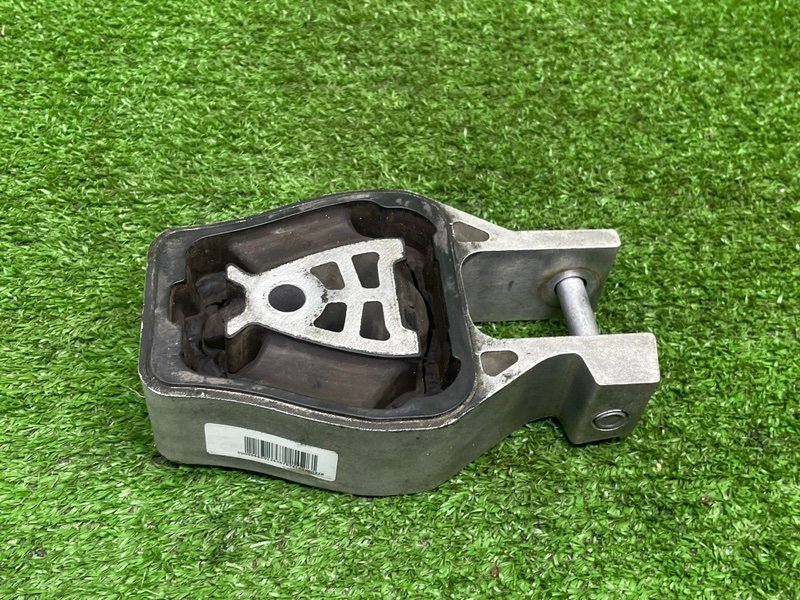 Опора двигателя, 2500 рублей, Москва