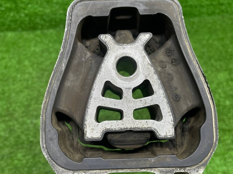 Опора двигателя, 2500 рублей, Москва