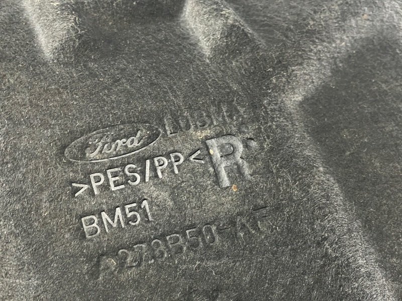 Подкрылок, 1500 рублей, Москва