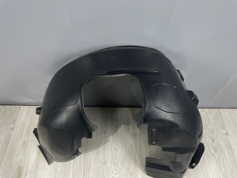 Подкрылок, 3000 рублей, Москва