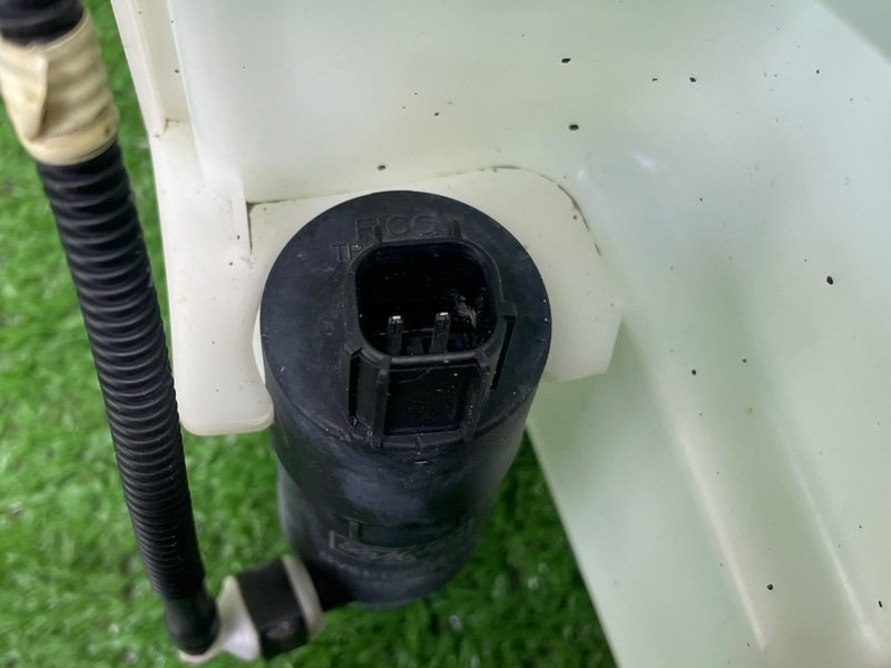 Бачок омывателя лобового стекла, 1700 рублей, Москва