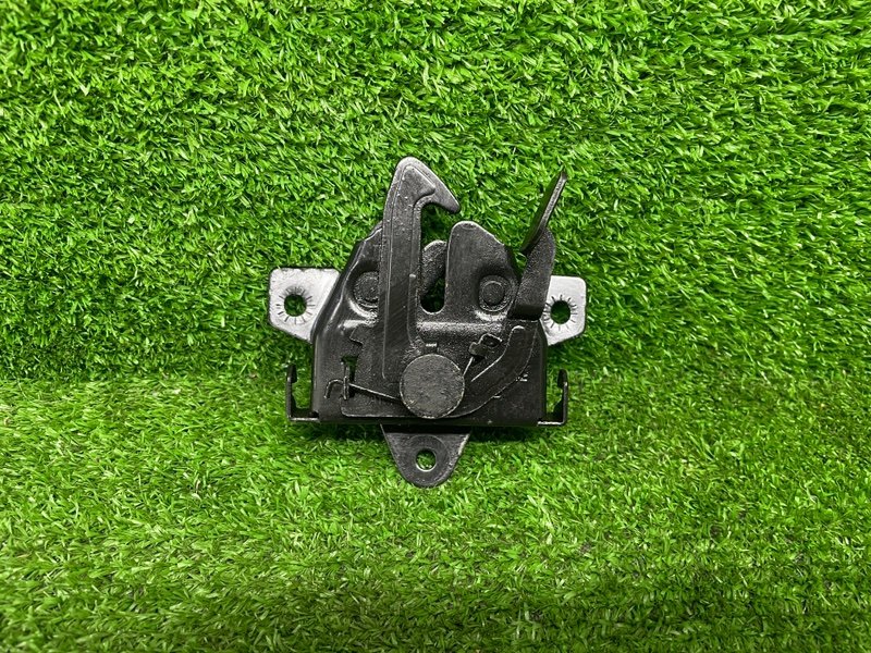 Замок капота, 1000 рублей, Москва