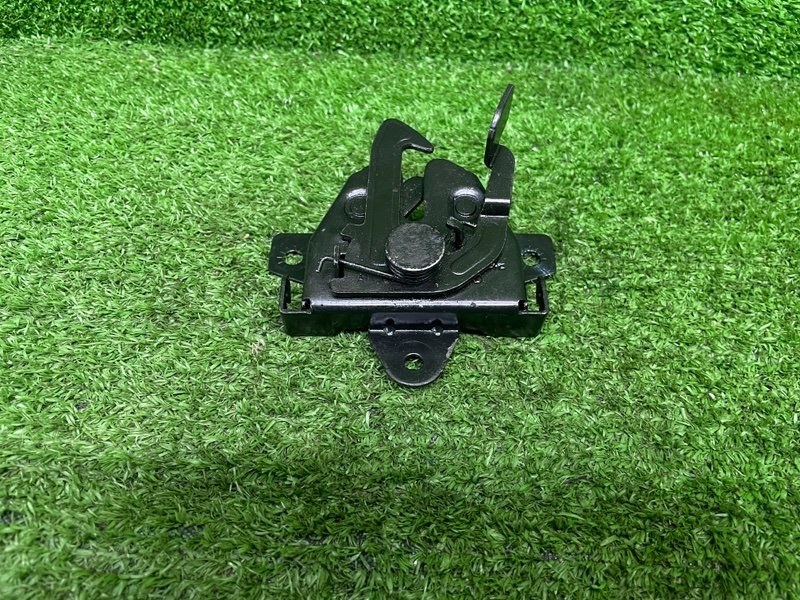 Замок капота, 1000 рублей, Москва