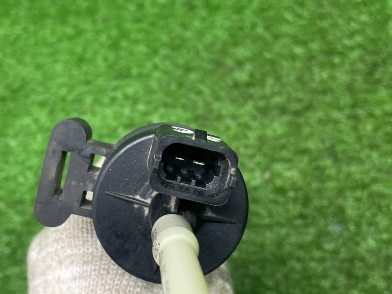 Клапан вентиляции топливного бака, 1000 рублей, Москва