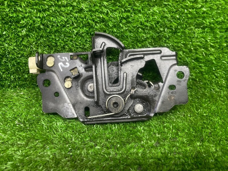 Замок капота, 1050 рублей, Москва