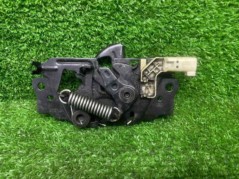 Замок капота, 1050 рублей, Москва