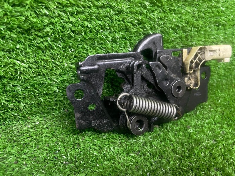 Замок капота, 1050 рублей, Москва