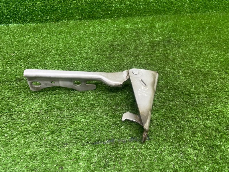 Петля капота, 1000 рублей, Москва