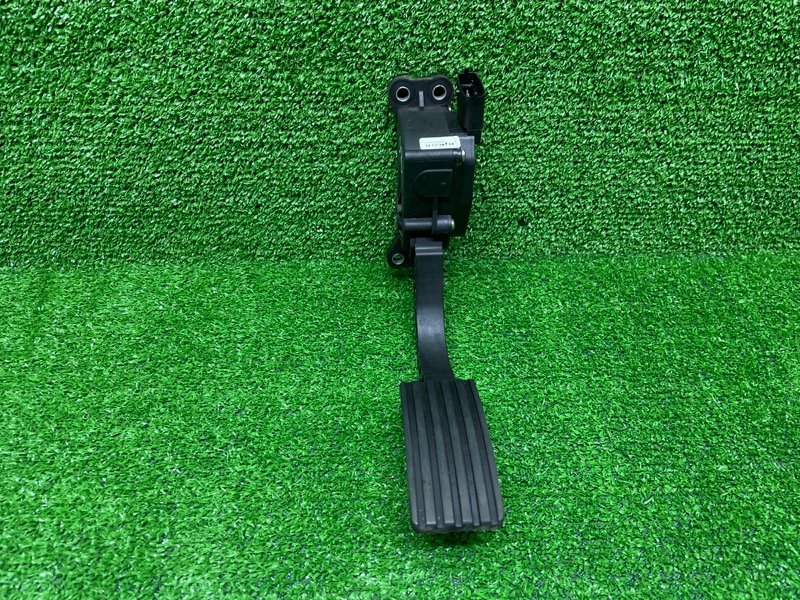 Педаль газа, 1050 рублей, Москва