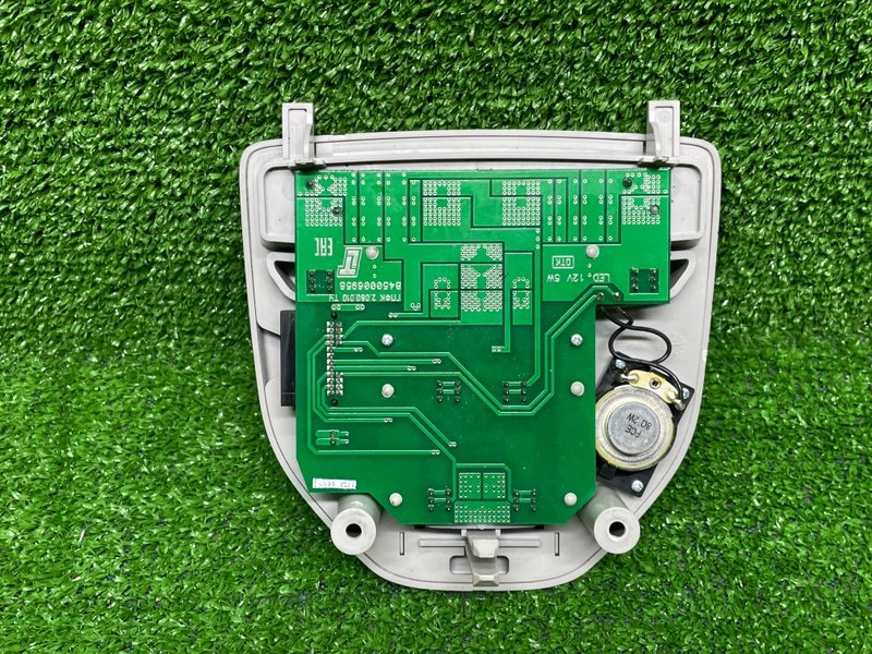 Плафон салонный, 2000 рублей, Москва