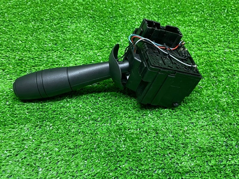 Переключатель стеклоочистителей, 2000 рублей, Москва