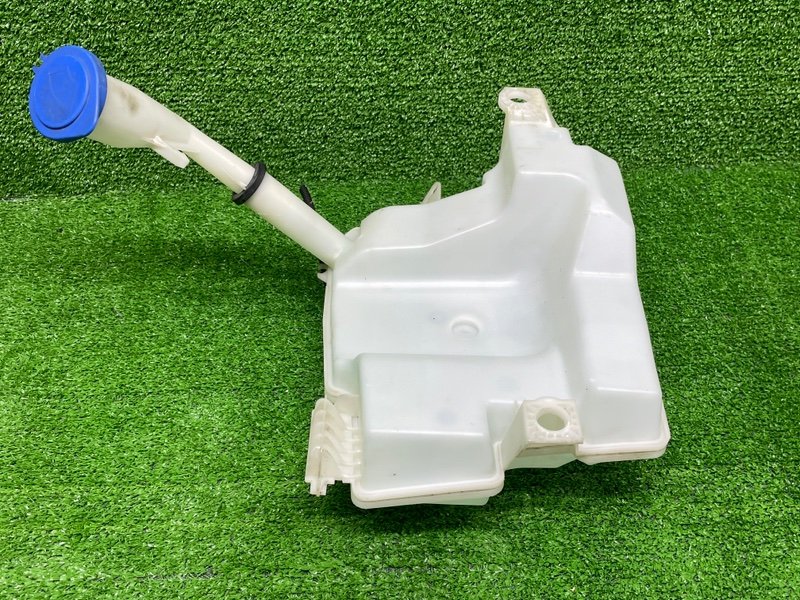 Бачок омывателя лобового стекла, 2000 рублей, Москва