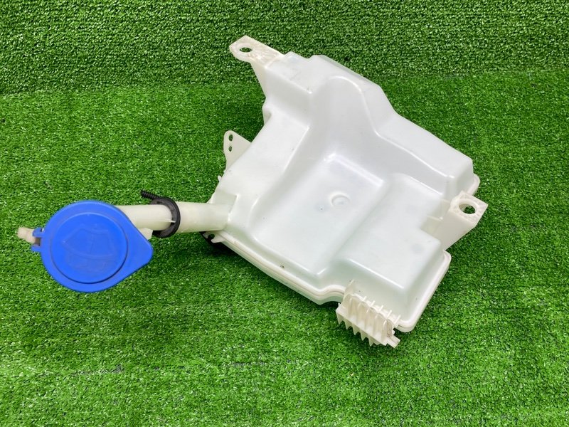 Бачок омывателя лобового стекла, 2000 рублей, Москва