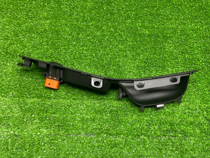 Кнопка стеклоподъемника, 1000 рублей, Москва