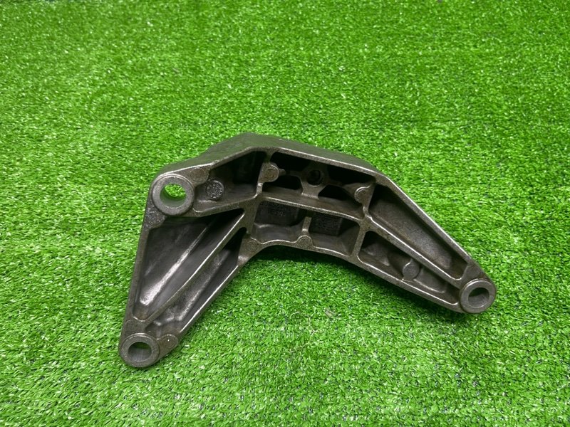 Кронштейн КПП, 1000 рублей, Москва