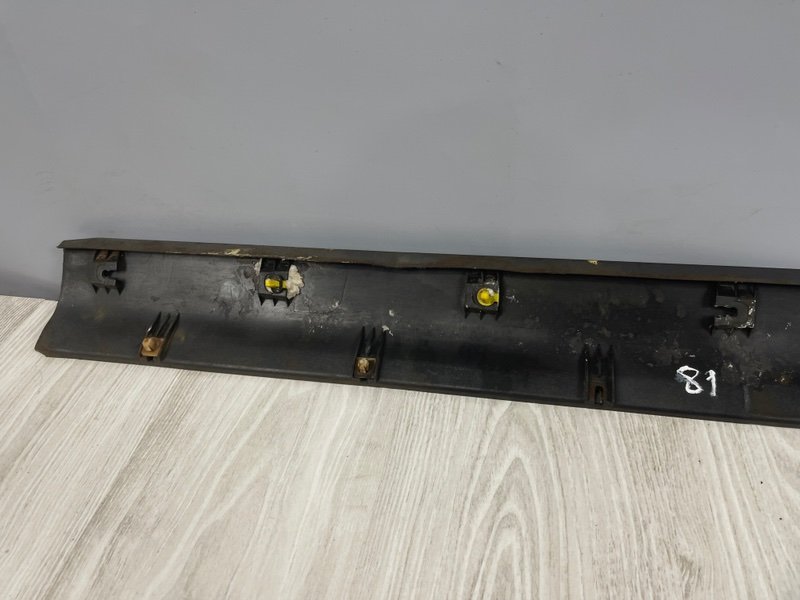 Накладка порога, 1000 рублей, Москва