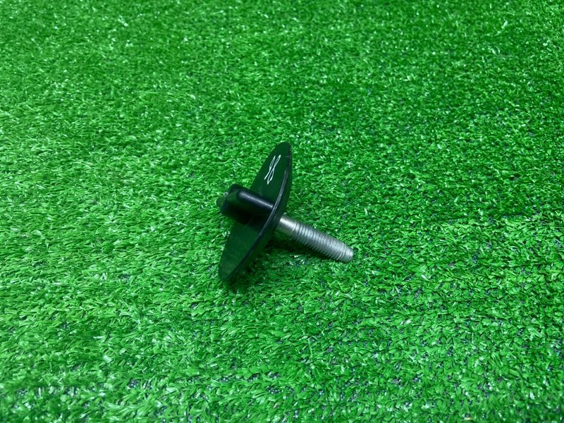 Болт крепления запасного колеса, 1100 рублей, Москва