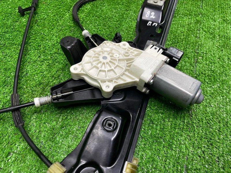 Стеклоподъемник передний, 3100 рублей, Москва