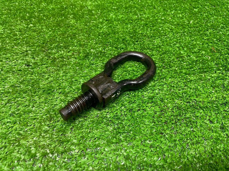 Крюк буксировочный, Москва