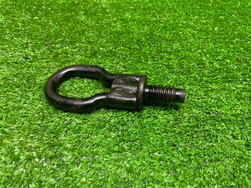 Крюк буксировочный, Москва