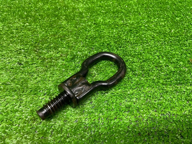 Крюк буксировочный, Москва