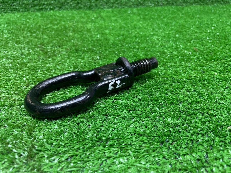 Крюк буксировочный, Москва