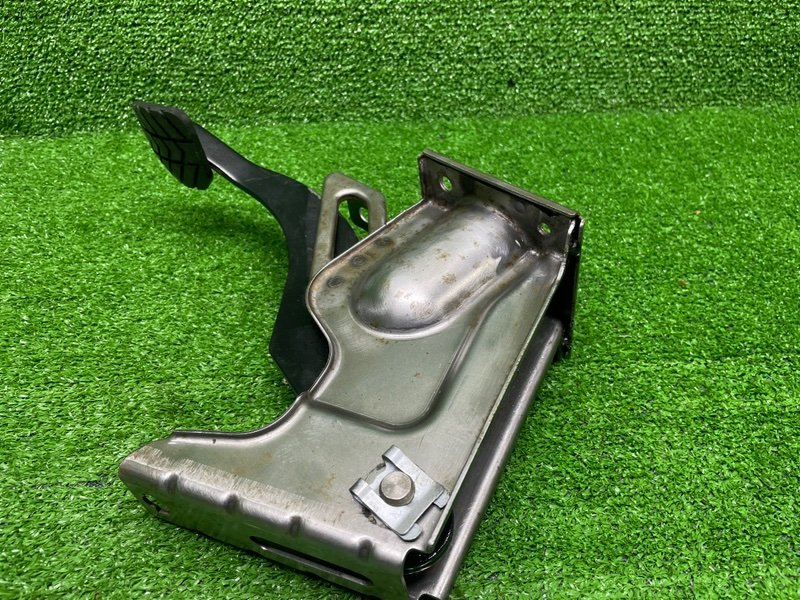 Педаль тормоза, 1500 рублей, Москва